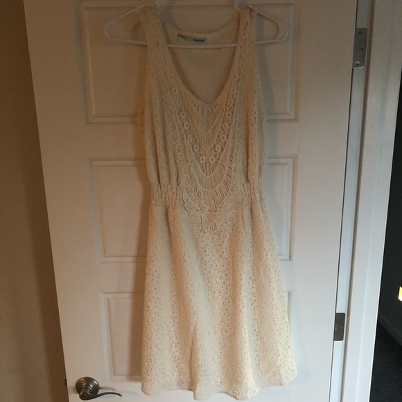Beige Lace Dress - Picture 1 of 3